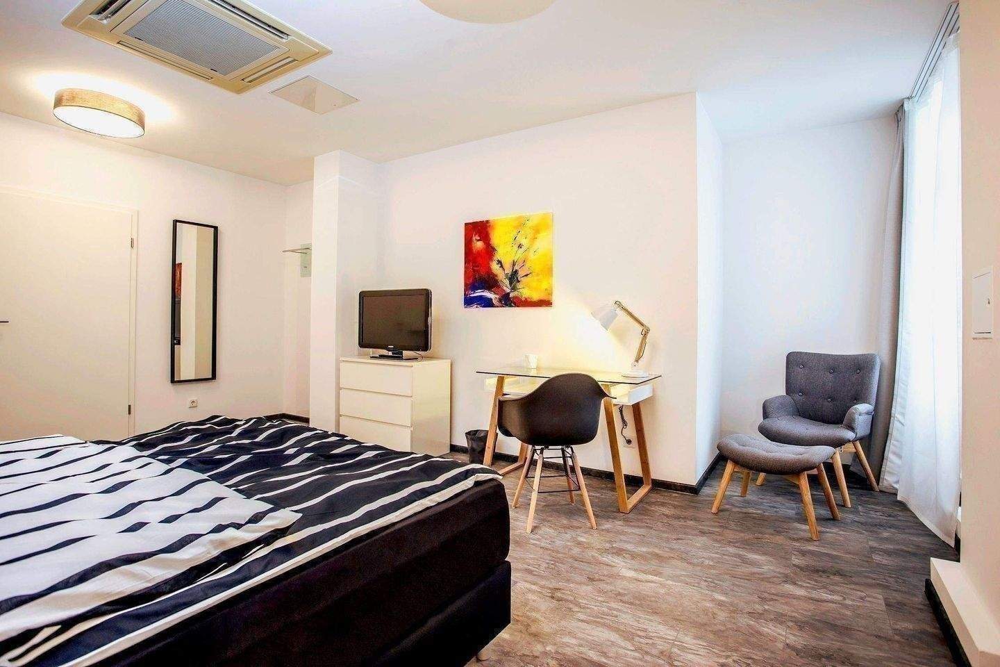 WG-Zimmer zur Miete auf Zeit – další