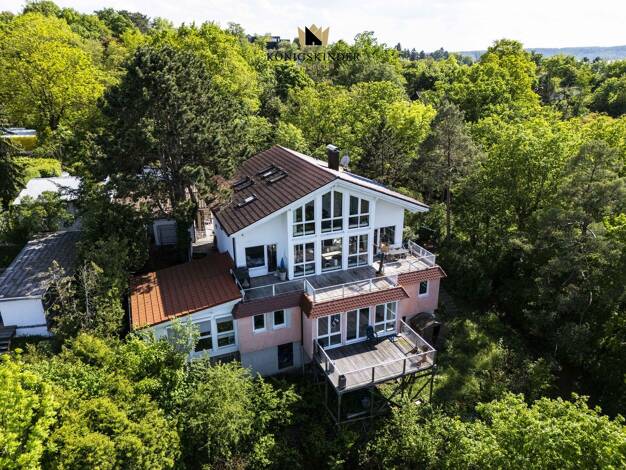 Einfamilienhaus zum Kauf 11 Zimmer 308 m² 1.992 m² Grundstück Gerlingen 70839