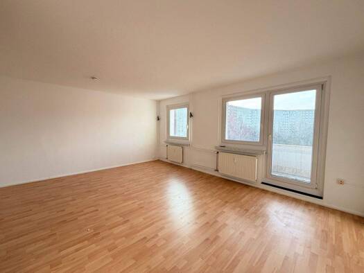 Wohnung zur Miete 347 € 3 Zimmer 69,3 m² 5. Geschoss Friesenweg 160 Chrieschwitz Plauen 08529