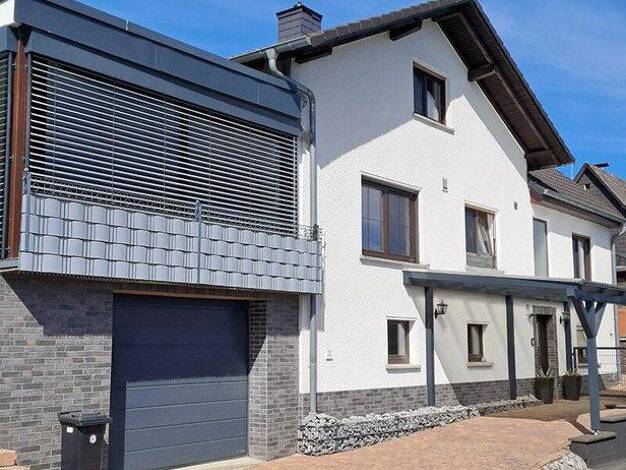Einfamilienhaus zum Kauf provisionsfrei 395.000 € 8 Zimmer 300 m² 700 m² Grundstück Günterod Bad Endach 35080