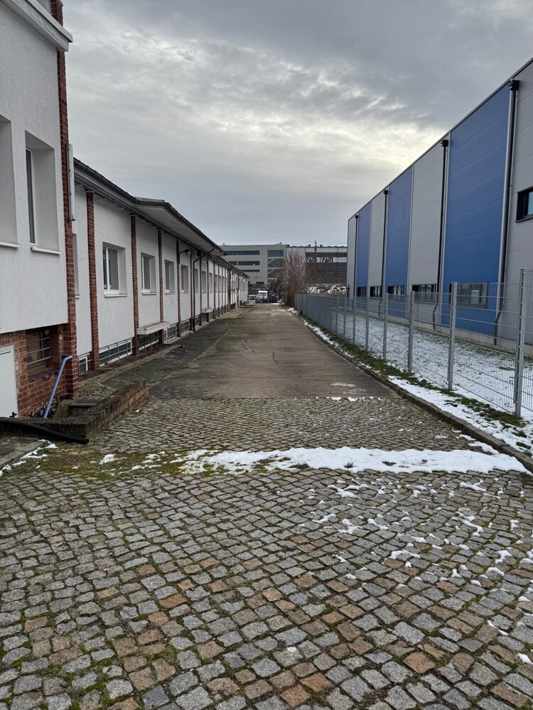 Gewerbegrundstück zur Miete 300 € 550 m²<br/>Grundstück Liebknechtstraße Magdeburg 39110