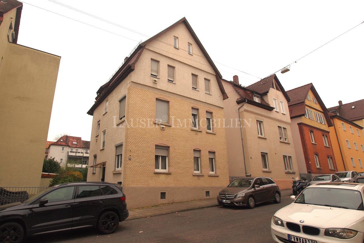 Mehrfamilienhaus zum Kauf 680.000 € 9 Zimmer 183 m²<br/>Wohnfläche 230 m²<br/>Grundstück Zuffenhausen - Mitte Stuttgart 70435