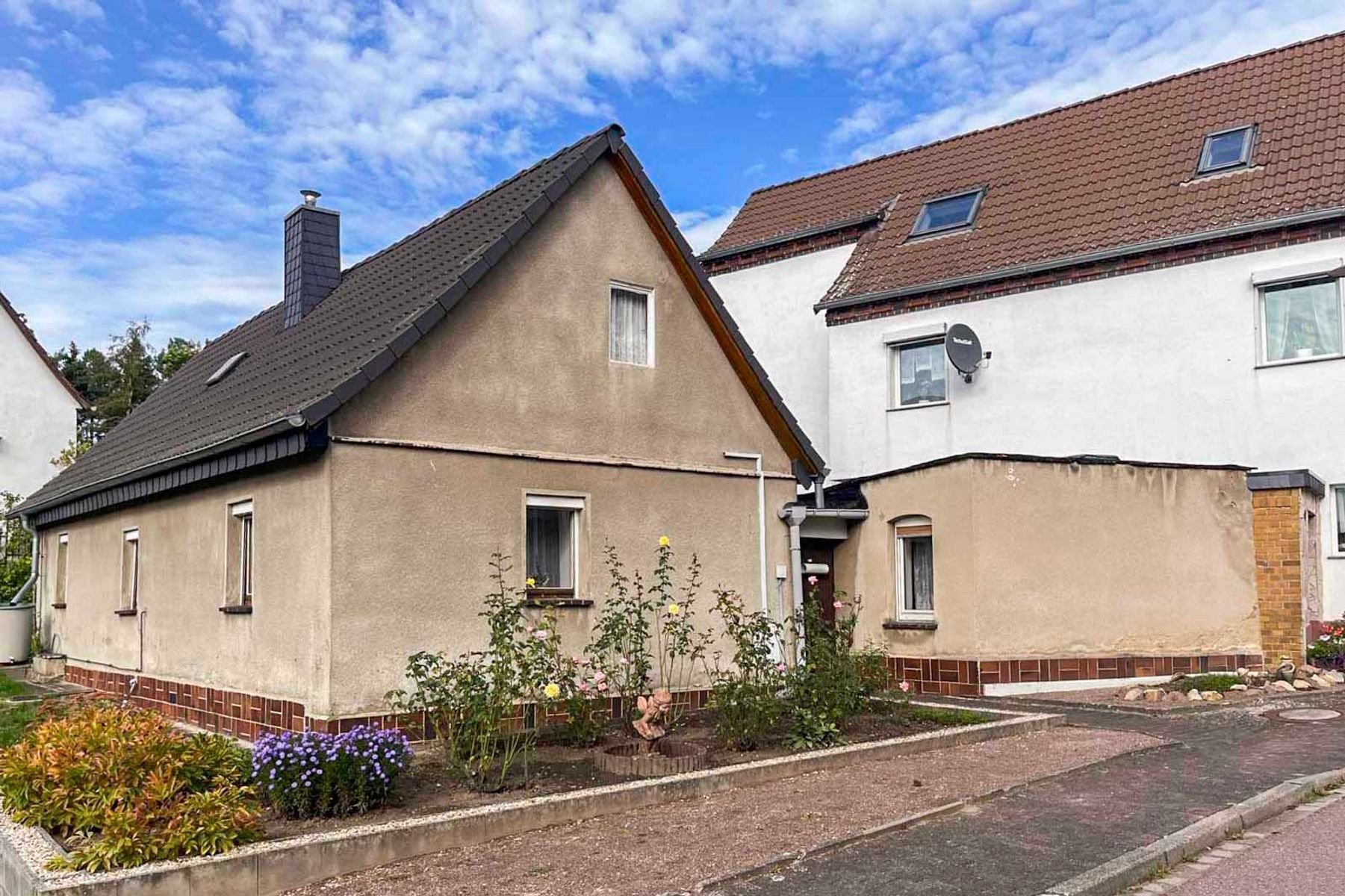 Einfamilienhaus zum Kauf 90.000 € 2 Zimmer 49 m²<br/>Wohnfläche 227 m²<br/>Grundstück Teicha Petersberg 06193