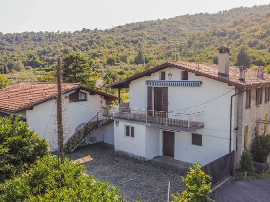 Haus zum Kauf 1.000.000 € 9 Zimmer 1.200 m² frei ab sofort Salò