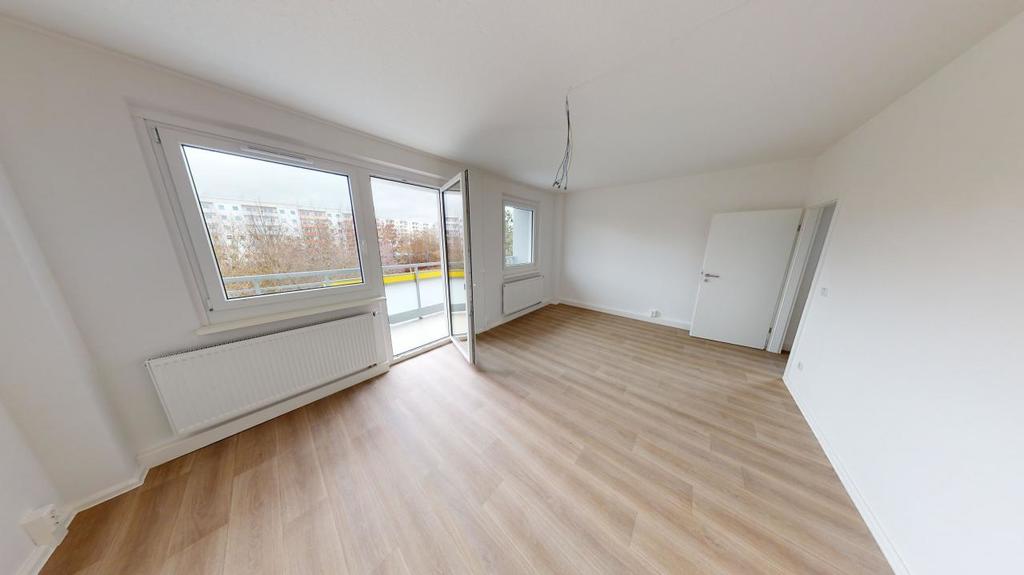 Wohnung zur Miete 360 € 2 Zimmer 54,3 m²<br/>Wohnfläche 4.<br/>Geschoss 01.03.2025<br/>Verfügbarkeit Johannes-Dick-Str. 32 Hutholz 642 Chemnitz 09123