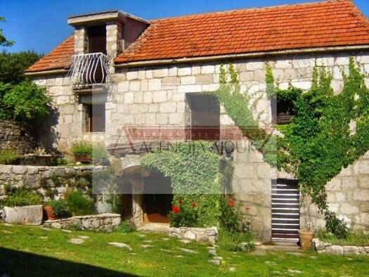 Einfamilienhaus zum Kauf 200.000 € 3 Zimmer 150 m² Lovreć 21257