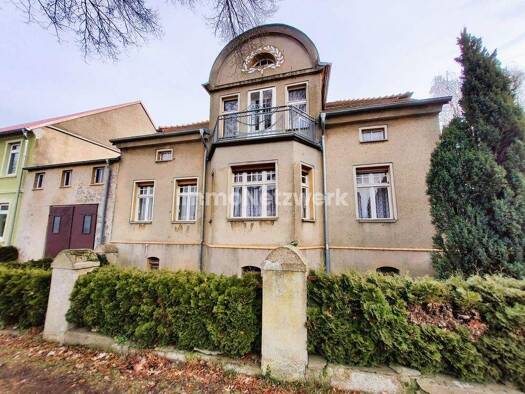 Villa zum Kauf 180.000 € 8 Zimmer 190 m² 842 m² Grundstück Freyenstein Wittstock/Dosse Freyenstein / Freyenstein 16909