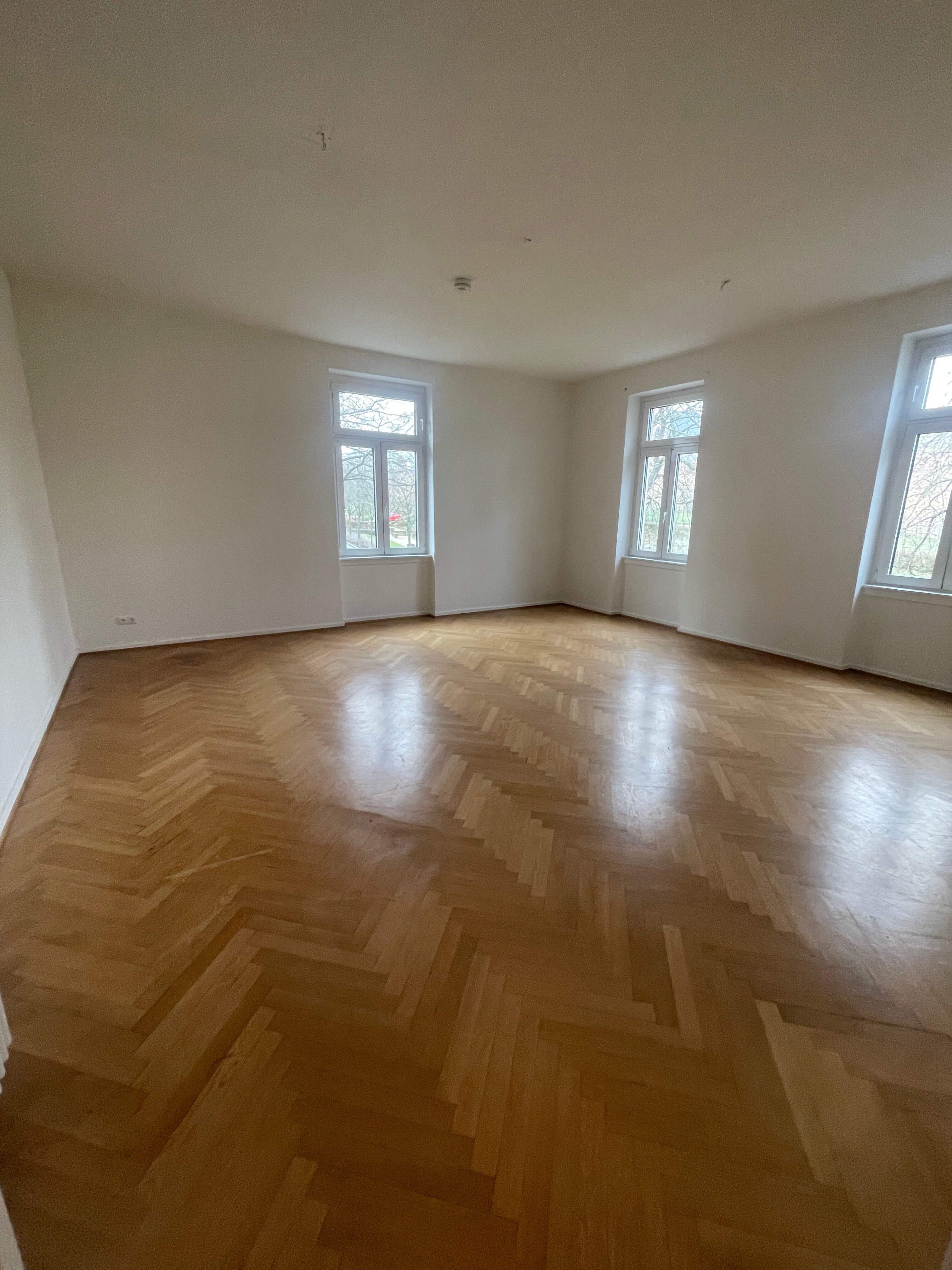 Wohnung zur Miete 1.200 € 4 Zimmer 120 m²<br/>Wohnfläche 1.<br/>Geschoss ab sofort<br/>Verfügbarkeit Willy-Brandt-Ring 3a Stadtzentrum 2 Worms 67547