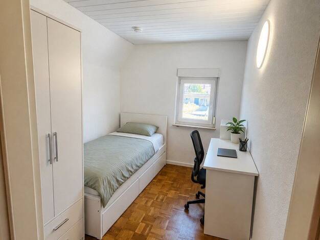 WG-Zimmer zur Miete auf Zeit 450 € 9 m² 3. Geschoss frei ab 15.09.2026 Bottwarbahnstraße 25 Sontheim Heilbronn 74081