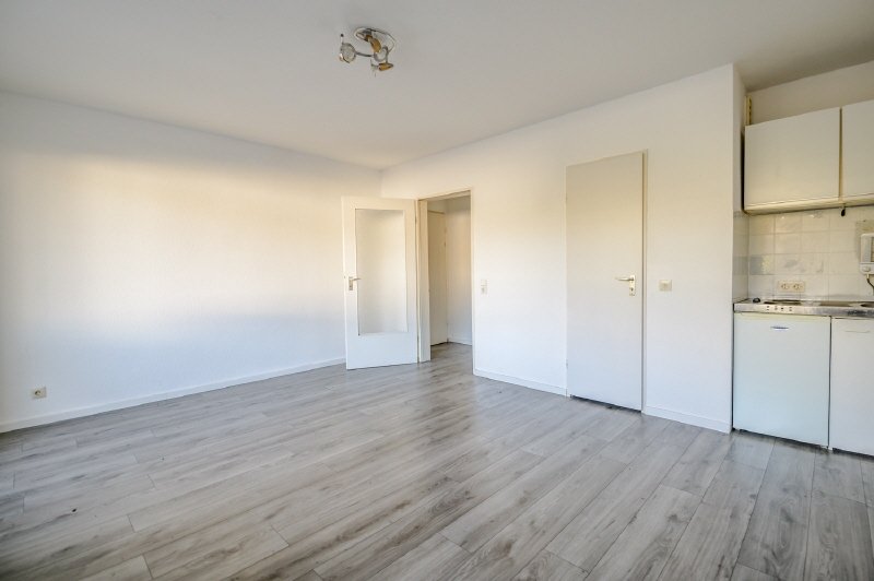 Wohnung zur Miete 550 € 1 Zimmer 34,4 m²<br/>Wohnfläche ab sofort<br/>Verfügbarkeit Suitbertusstr. 20 Bilk Düsseldorf 40223