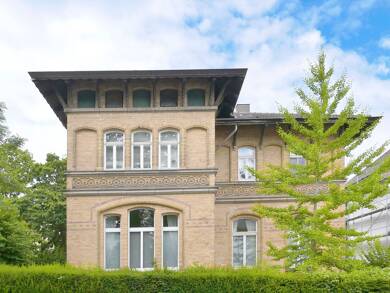 Villa zum Kauf 1.000.000 € 8 Zimmer 220 m² 739 m² Grundstück Mitte Kassel 34117