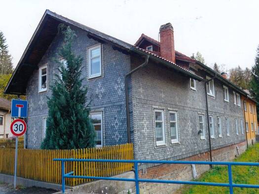 Haus zum Kauf 145.000 € 13 Zimmer 245 m² 664 m² Grundstück Themar 98660