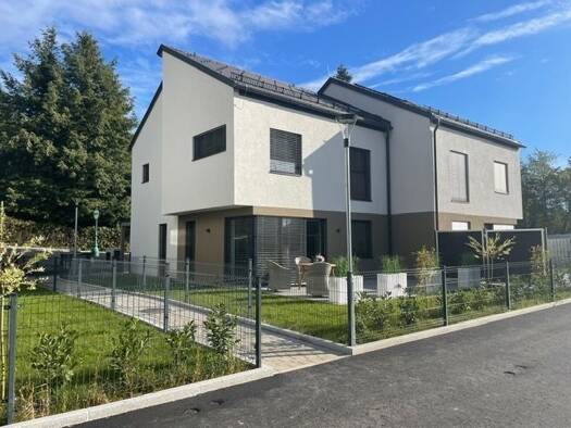 Mehrfamilienhaus zum Kauf - Erstbezug provisionsfrei 644.000 € 4 Zimmer 111,3 m² 182 m² Grundstück St. Martin Klagenfurt am Wörthersee 9020