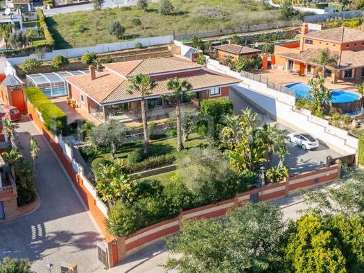 Haus zum Kauf 1.650.000 € 517 m² 1.667 m² Grundstück Lagos (Santa Maria) 8600