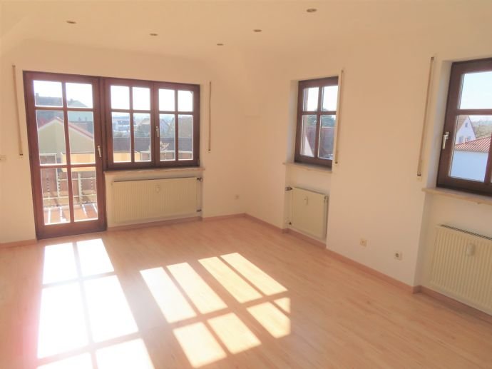 Wohnung zum Kauf provisionsfrei 315.000 € 6 Zimmer 120 m²<br/>Wohnfläche 2.<br/>Geschoss ab sofort<br/>Verfügbarkeit Schmalespanstr. 3b Gunzenhausen Gunzenhausen 91710