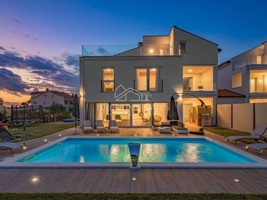 Haus zum Kauf 695.000 € 7 Zimmer 240 m² Kukci
