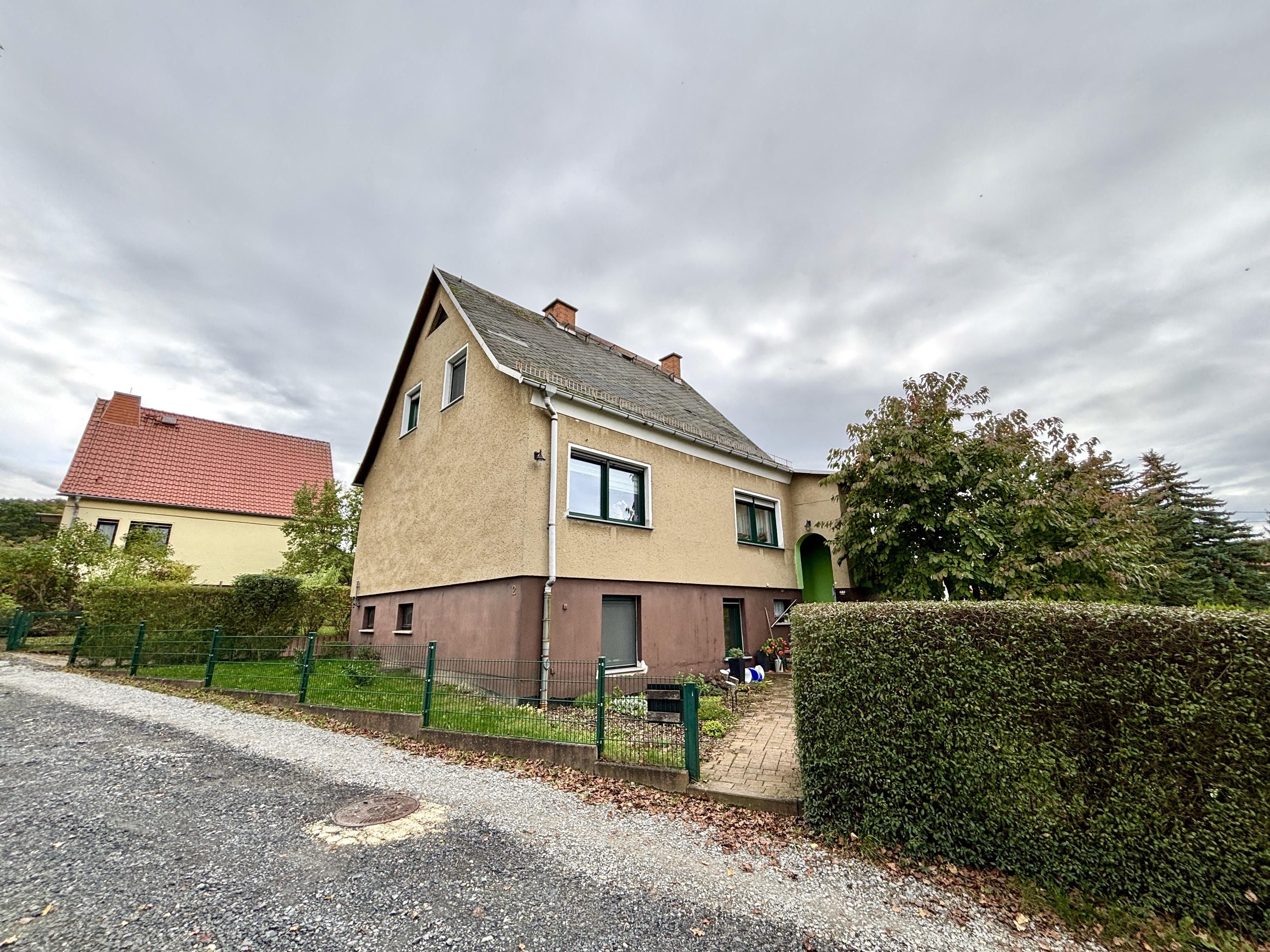 Einfamilienhaus zum Kauf 215.000 € 5 Zimmer 100 m²<br/>Wohnfläche 665 m²<br/>Grundstück Eisenberg Eisenberg 07607