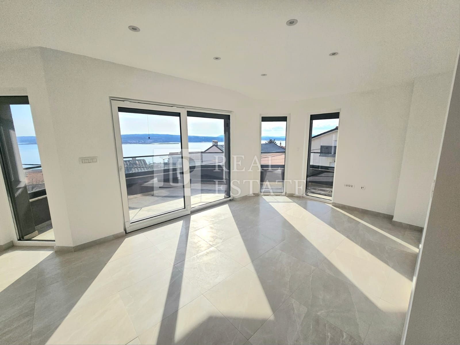 Wohnung zum Kauf 290.000 € 3 Zimmer 70 m²<br/>Wohnfläche 2.<br/>Geschoss Crikvenica center