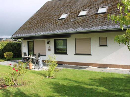 Einfamilienhaus zum Kauf 349.000 € 7 Zimmer 207 m² 708 m² Grundstück frei ab sofort Pluwig 54316