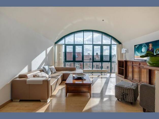 Wohnung zur Miete Wohnen auf Zeit 3.550 € 3 Zimmer 160 m² frei ab 01.10.2025 Maxvorstadt München 80333