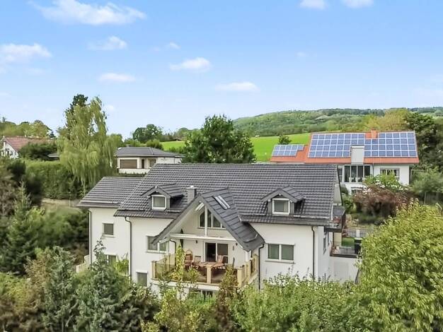 Einfamilienhaus zum Kauf 790.000 € 10 Zimmer 335 m² 1.071 m² Grundstück Gersfeld Gersfeld 36129