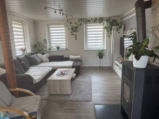 Doppelhaushälfte zum Kauf 95.000 € 4 Zimmer 117,6 m² 350 m² Grundstück Bischofsgrün 95493