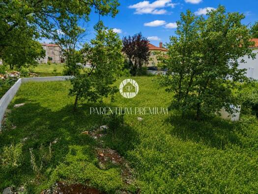 Grundstück zum Kauf 179.000 € 700 m² Grundstück Poreč