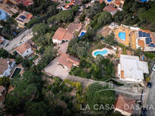 Villa zum Kauf 885.000 € 7 Zimmer 518 m² 3.745 m² Grundstück CASTANYERS Lloret de Mar 17310