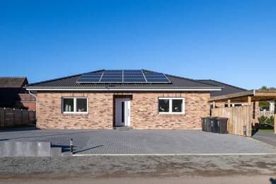 Mehrfamilienhaus zum Kauf 479.000 € 5 Zimmer 152,4 m² 1.000 m² Grundstück Süderfahrenstedt Süderfahrenstedt 24890