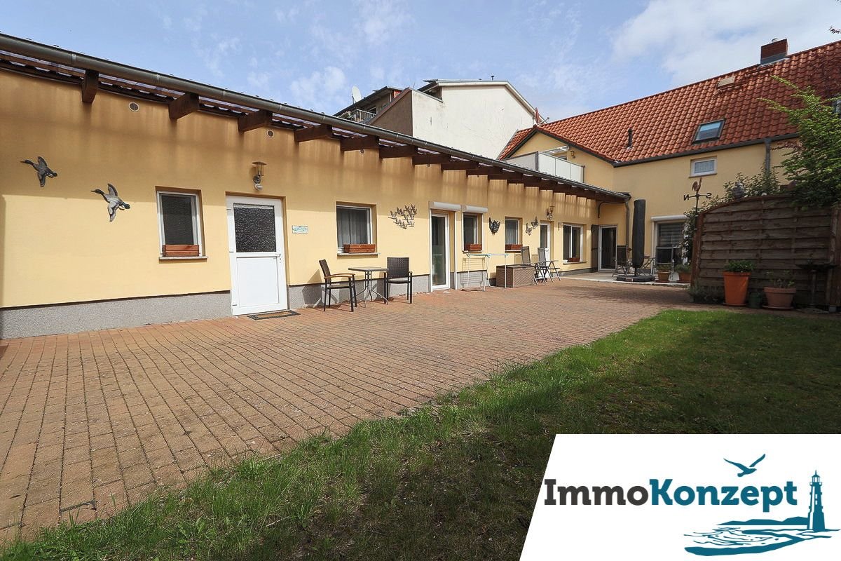 Mehrfamilienhaus zum Kauf provisionsfrei 369.000 € 10 Zimmer 245 m²<br/>Wohnfläche 501 m²<br/>Grundstück Ribnitz Ribnitz-Damgarten 18311