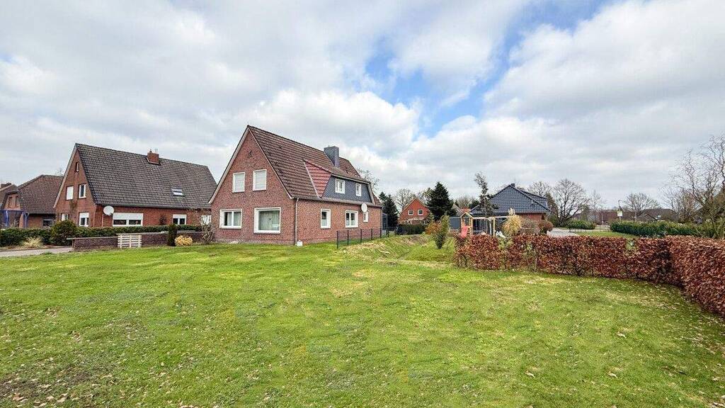 Einfamilienhaus zum Kauf 379.000 € 7 Zimmer 221,8 m² 1.593 m² Grundstück Tannenhausen Aurich / Plaggenburg 26607