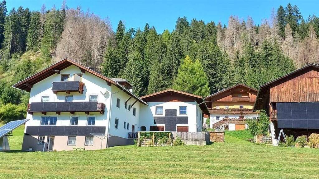 Land-/Forstwirtschaft zum Kauf 900.000 € 113.628 m² Grundstück Anras 9912