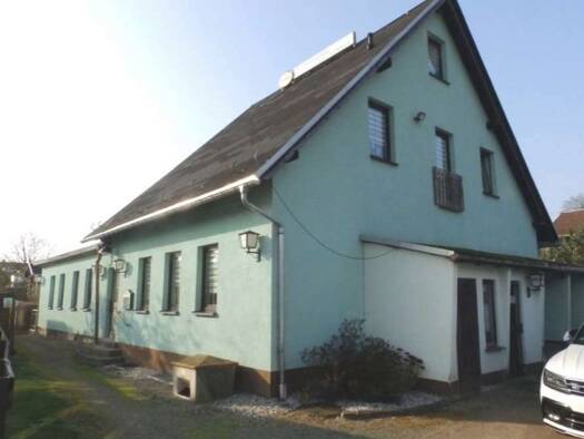 Restaurant zum Kauf provisionsfrei 44.500 € 254 m² Gastrofläche 430 m² Grundstück Wildbacher Straße 4 Schneeberg 08289