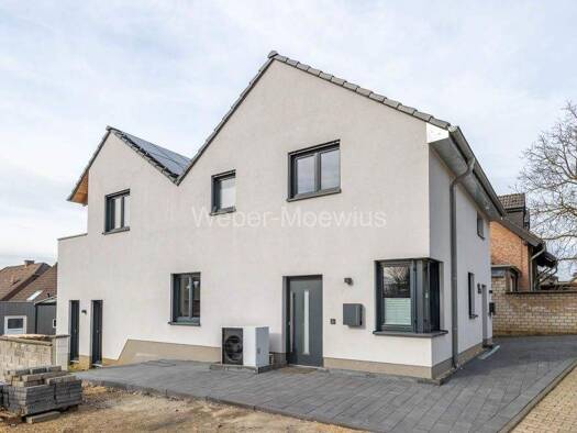 Mehrfamilienhaus zum Kauf 649.000 € 6 Zimmer 165 m² 480 m² Grundstück Bedburg 50181