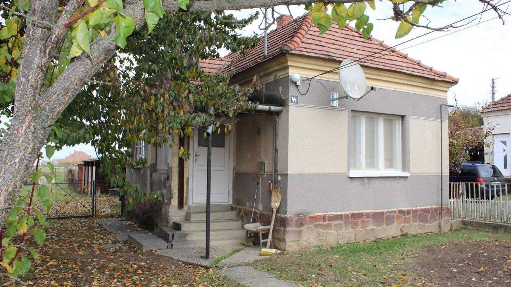 Einfamilienhaus zum Kauf 49.000 € 2 Zimmer 55 m² 1.800 m² Grundstück Komitat Zala