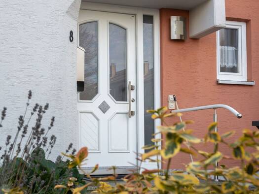 Reihenhaus zur Miete 1.900 € 5 Zimmer 140 m² 200 m² Grundstück frei ab sofort Haunstetten Augsburg 86179