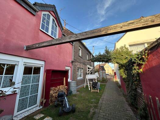 Einfamilienhaus zum Kauf 419.000 € 5 Zimmer 127 m² 179 m² Grundstück Mondorf Niederkassel 53859