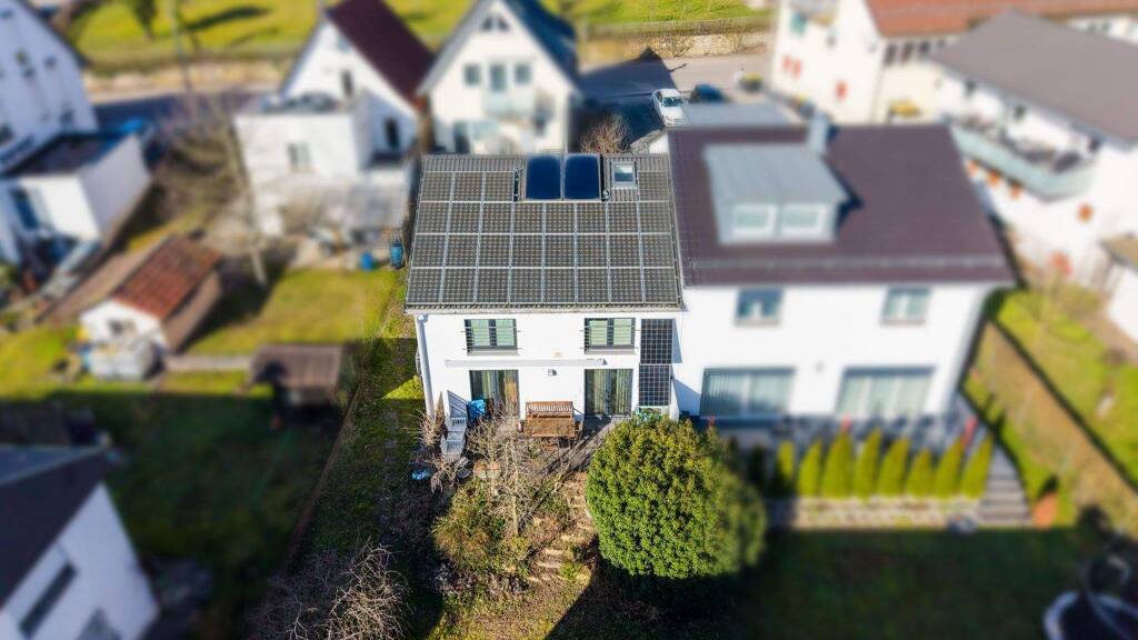 Doppelhaushälfte zum Kauf 669.000 € 7,5 Zimmer 138 m² 351 m² Grundstück frei ab 01.07.2026 Hebsack Remshalden 73630