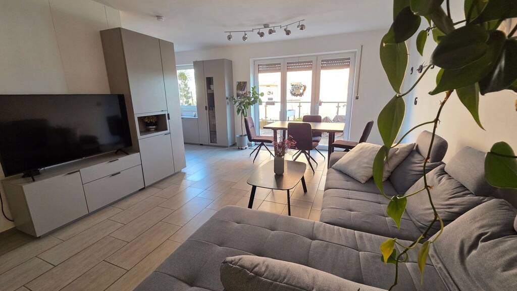 Doppelhaushälfte zur Miete 1.045 € 3 Zimmer 95 m² frei ab 01.08.2026 Burglengenfeld 93133