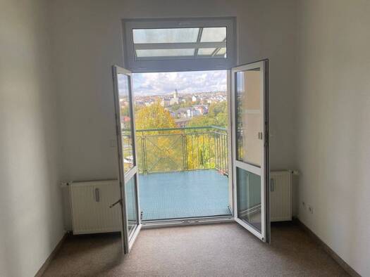 Wohnung zur Miete 295 € 2 Zimmer 50 m² Geschoss 2/3 frei ab 01.11.2026 Liebigstraße 33 Reusa Plauen 08529