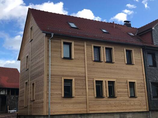 Doppelhaushälfte zur Miete 1.100 € 5 Zimmer 130 m² 1.800 m² Grundstück frei ab 01.02.2026 Crawinkel 99330