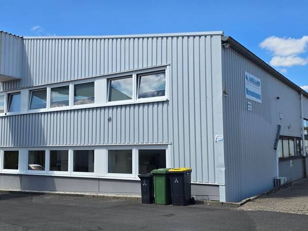 Produktionshalle zur Miete 9.700 € 2.778 m² Lagerfläche Neunkirchen Neunkirchen-Seelscheid 53819