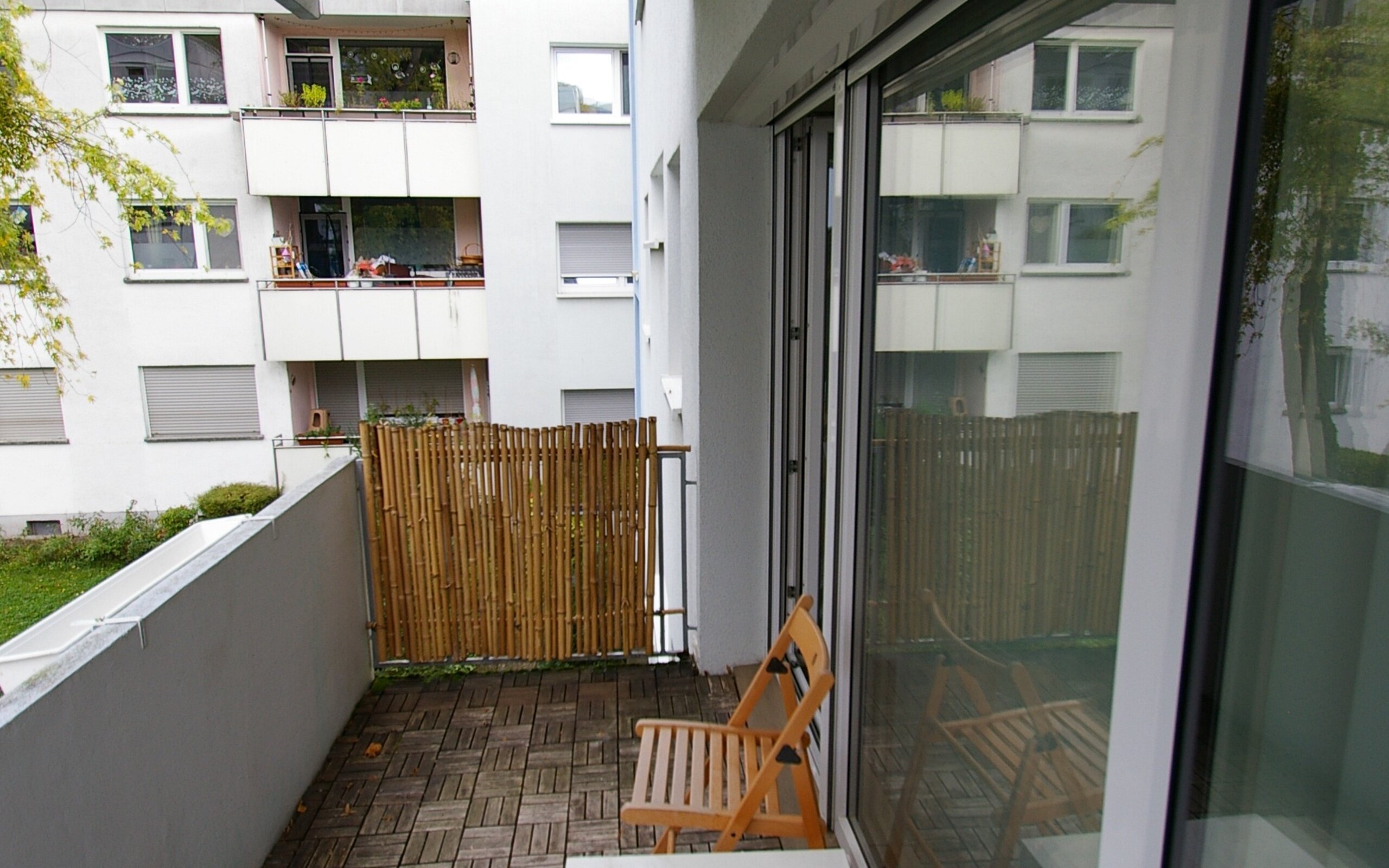 Wohnung zur Miete Wohnen auf Zeit 1.220 € 2 Zimmer 40 m²<br/>Wohnfläche 30.04.2026<br/>Verfügbarkeit Atzelbergplatz 0 Seckbach Frankfurt 60389