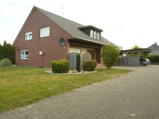 Mehrfamilienhaus zum Kauf 285.000 € 10 Zimmer 277,9 m² 1.704 m² Grundstück Breddenberg 26897