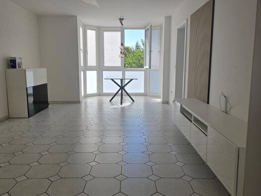 Wohnung zur Miete 990 € 2 Zimmer 81 m² Geschoss 1/3 frei ab 01.10.2026 Widdersdorf Lindenthal 50859