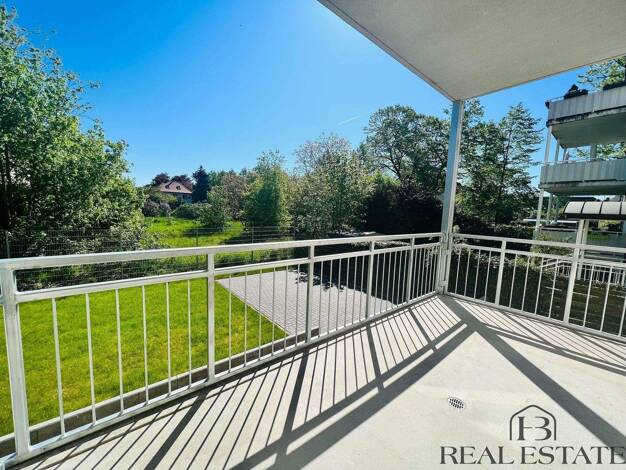 Wohnung zur Miete 900 € 3 Zimmer 90 m² frei ab sofort Freiherr-vom-Stein-Straße 10 Stendal 39576