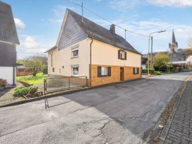 Einfamilienhaus zum Kauf 199.000 € 6 Zimmer 160 m² 652 m² Grundstück Hilchenbach 57271
