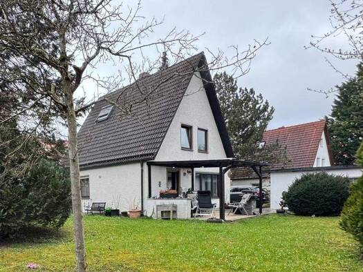 Einfamilienhaus zum Kauf 900.000 € 8 Zimmer 141,5 m² 612 m² Grundstück Aubing-Lochhausen-Langwied München 81249