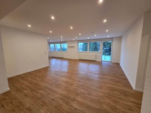 Maisonette zur Miete 1.500 € 5 Zimmer 180 m² Geschoss 1/3 frei ab sofort Herforder Straße 16 Leopoldshöhe 33818