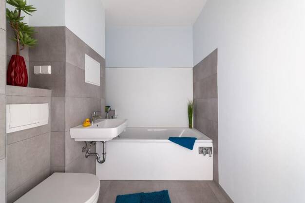 Wohnung zur Miete 530 € 4 Zimmer 66,8 m² 3. Geschoss Carl-Schorlemmer-Ring 65 Nördliche Neustadt Halle 06122